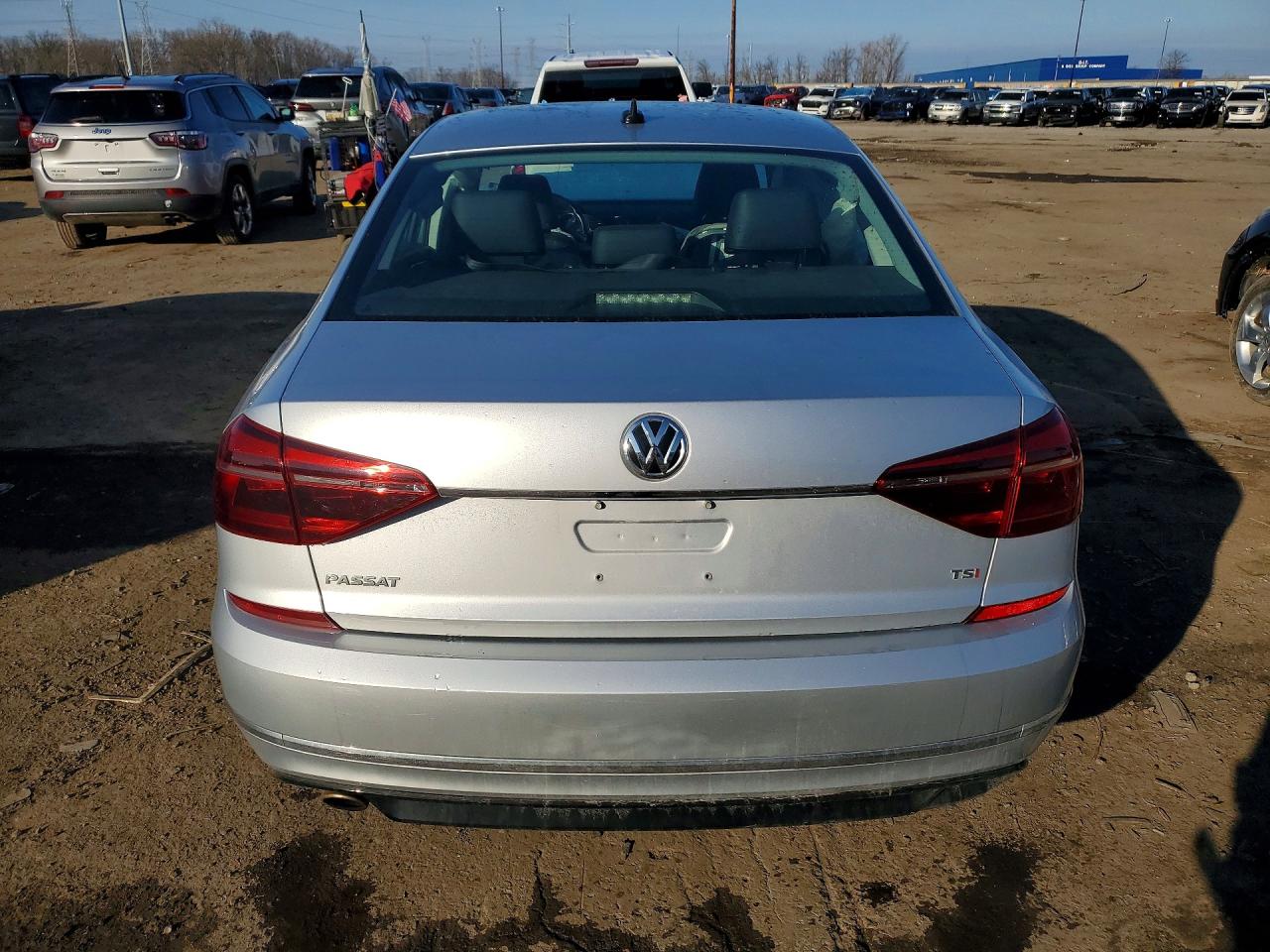 Volkswagen Passat R-line