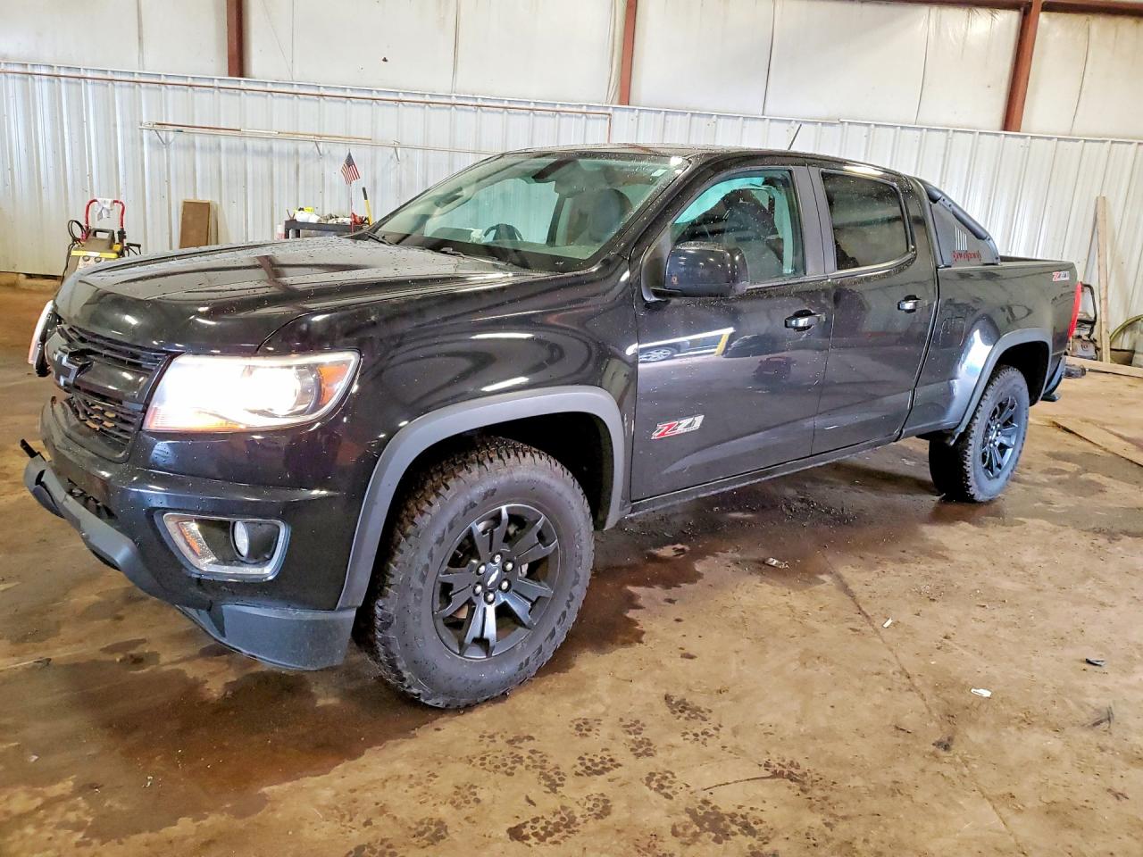 Salvage Chevrolet Colorado Image