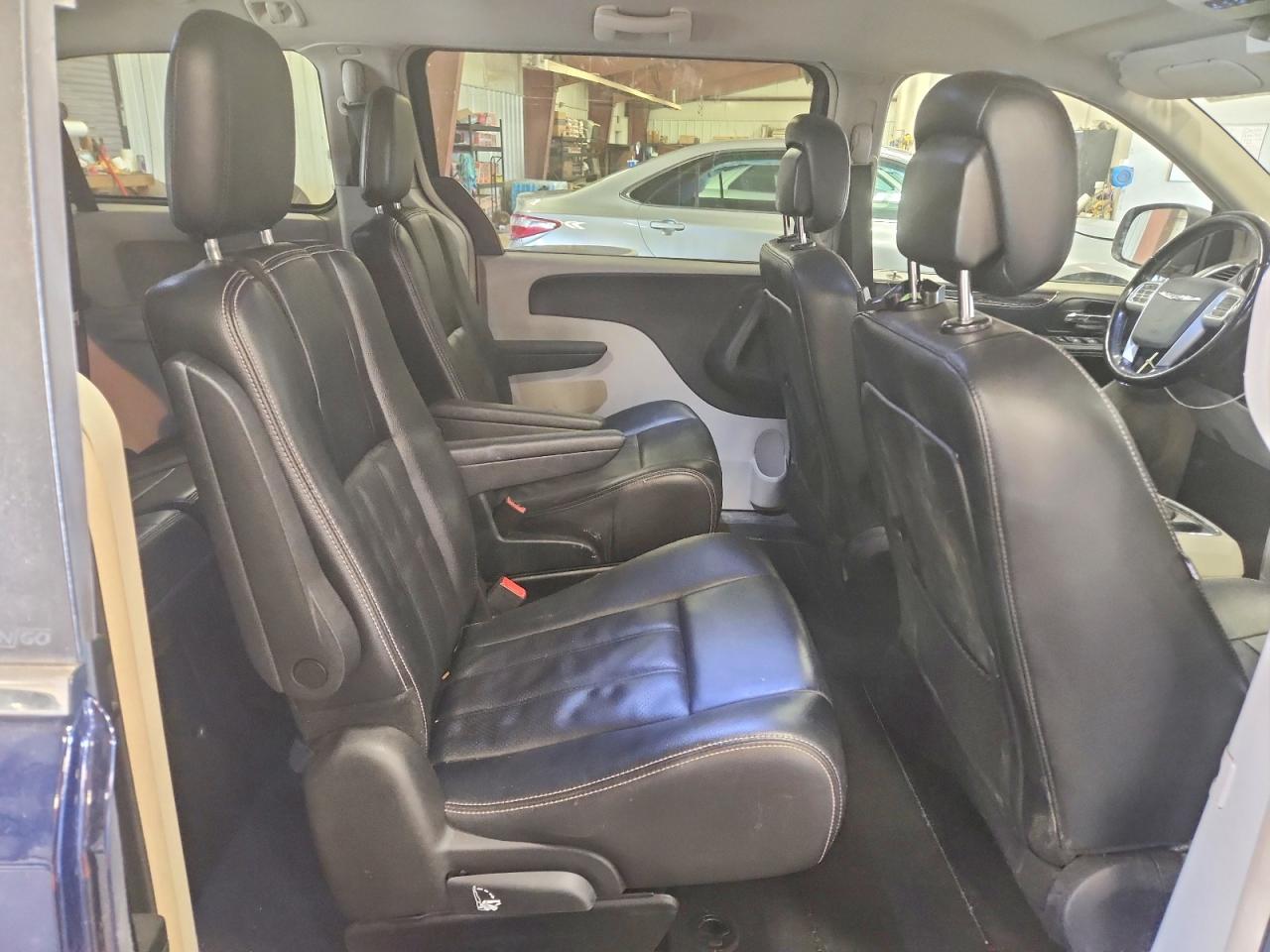 Chrysler Minivan Touring