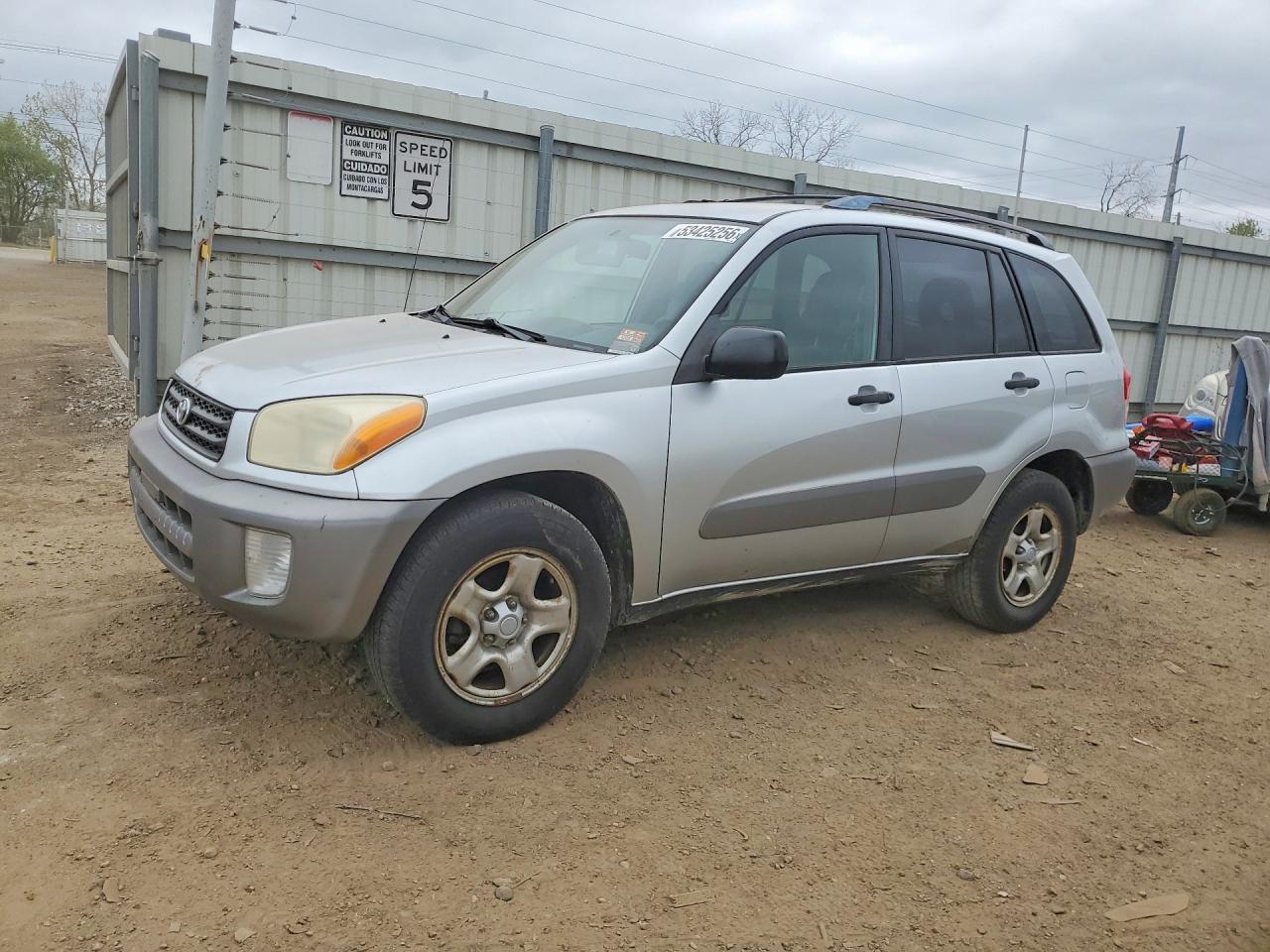 Salvage Toyota RAV4 Image