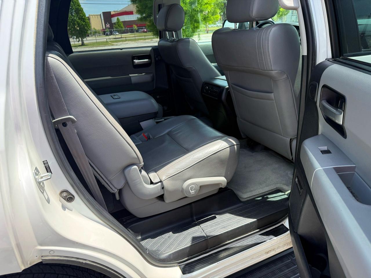Toyota Sequoia Platinum