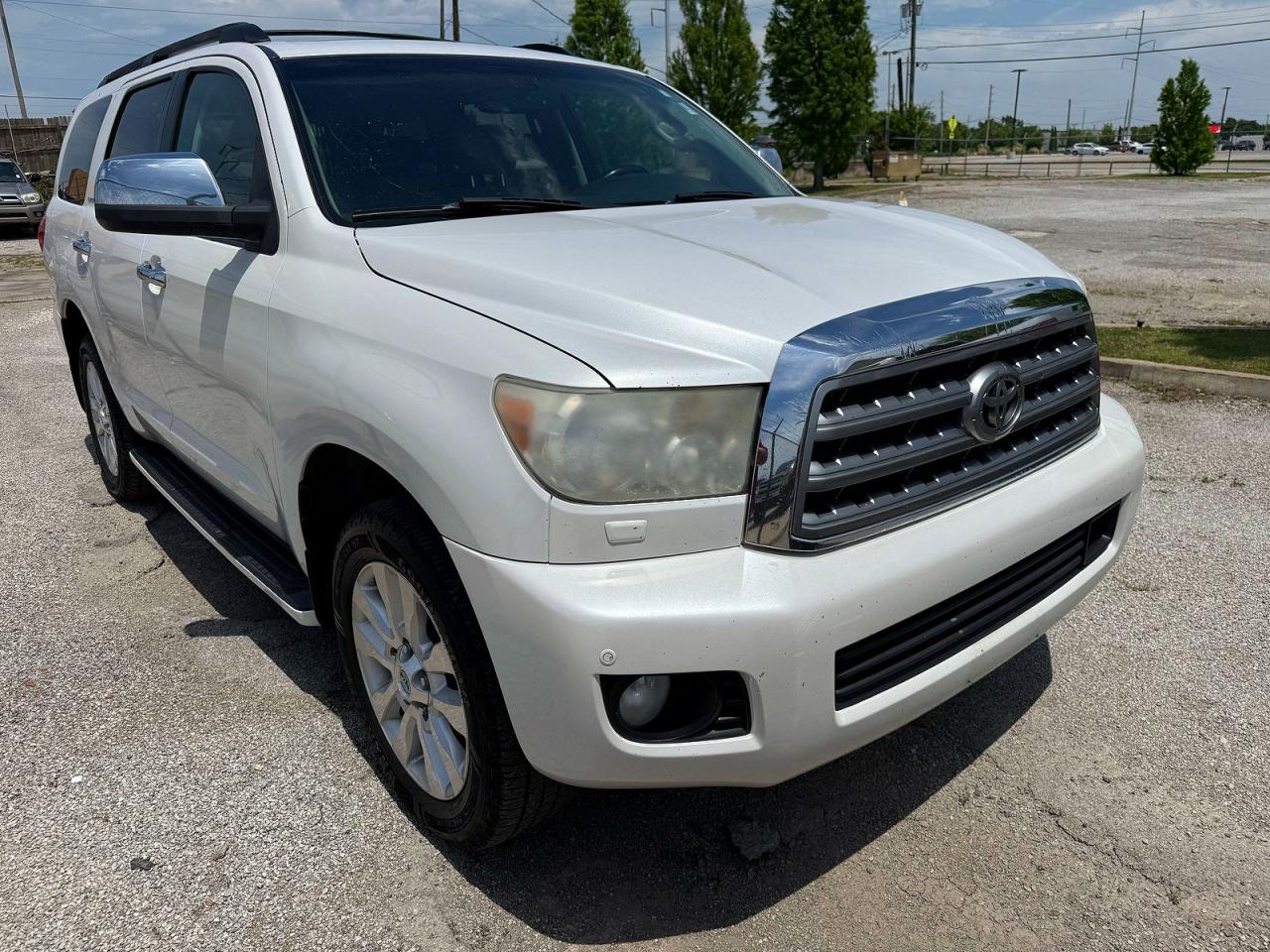 Salvage Toyota Sequoia Image