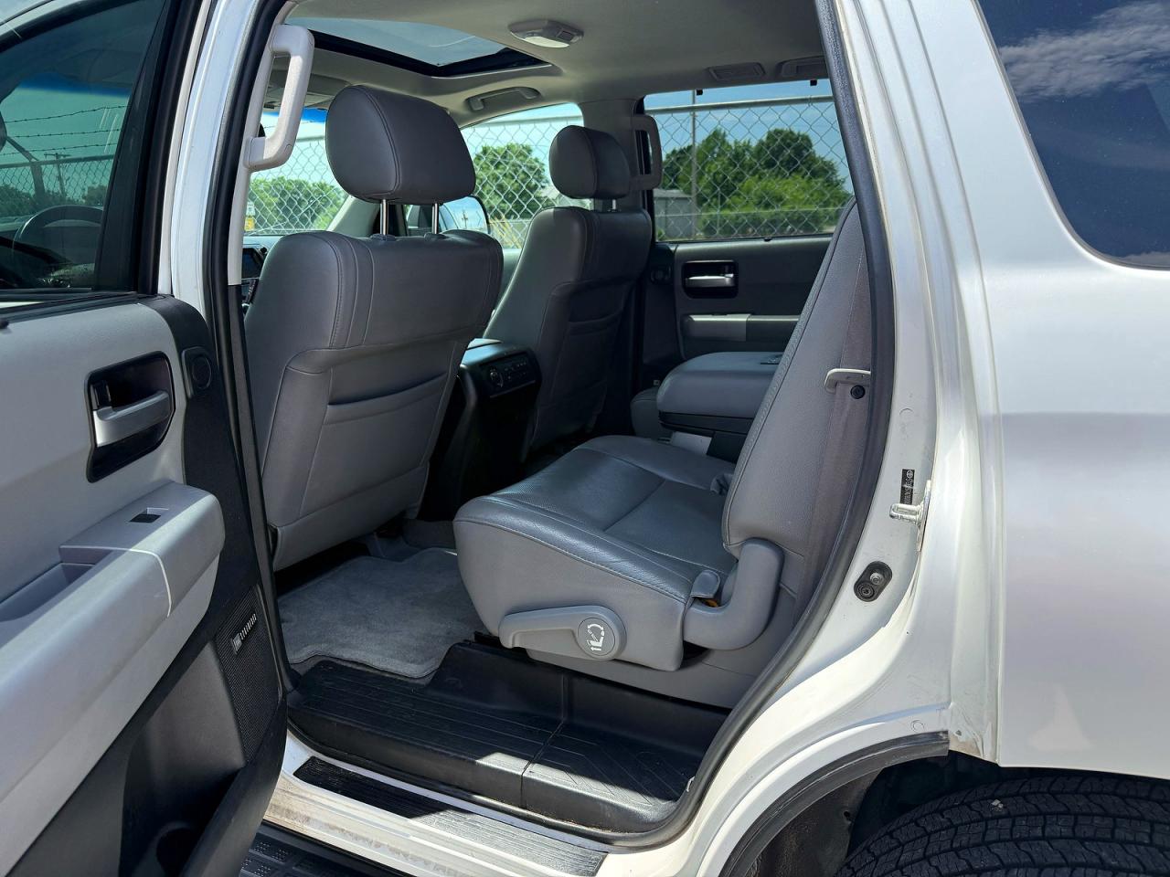 Toyota Sequoia Platinum