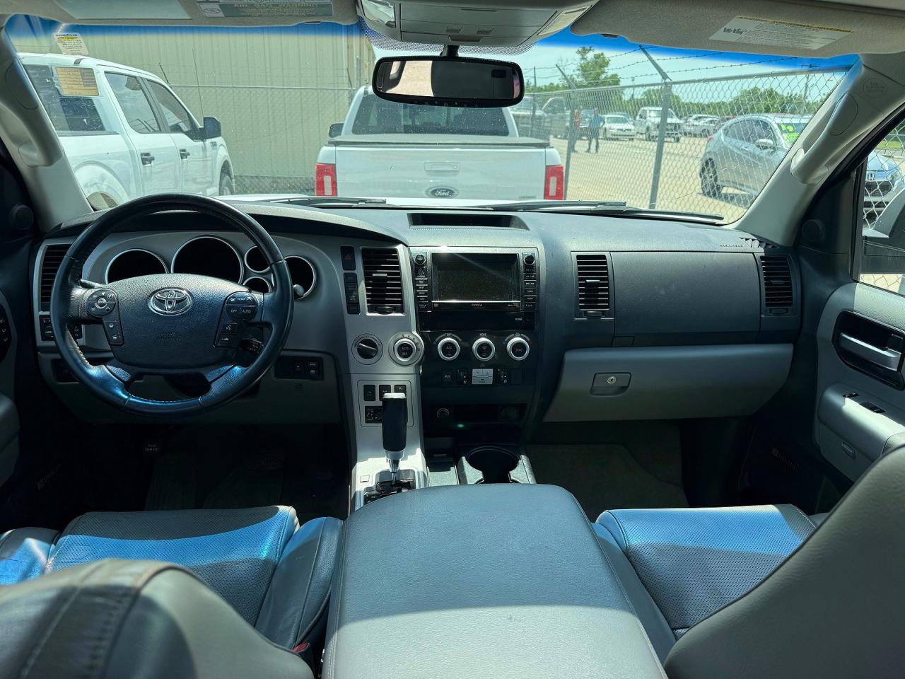 Toyota Sequoia Platinum