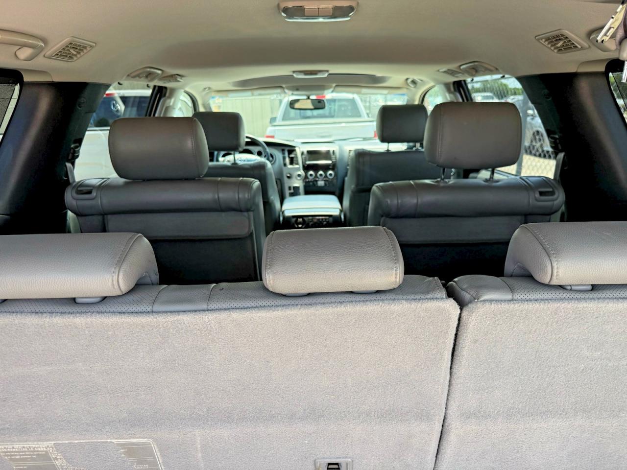 Toyota Sequoia Platinum