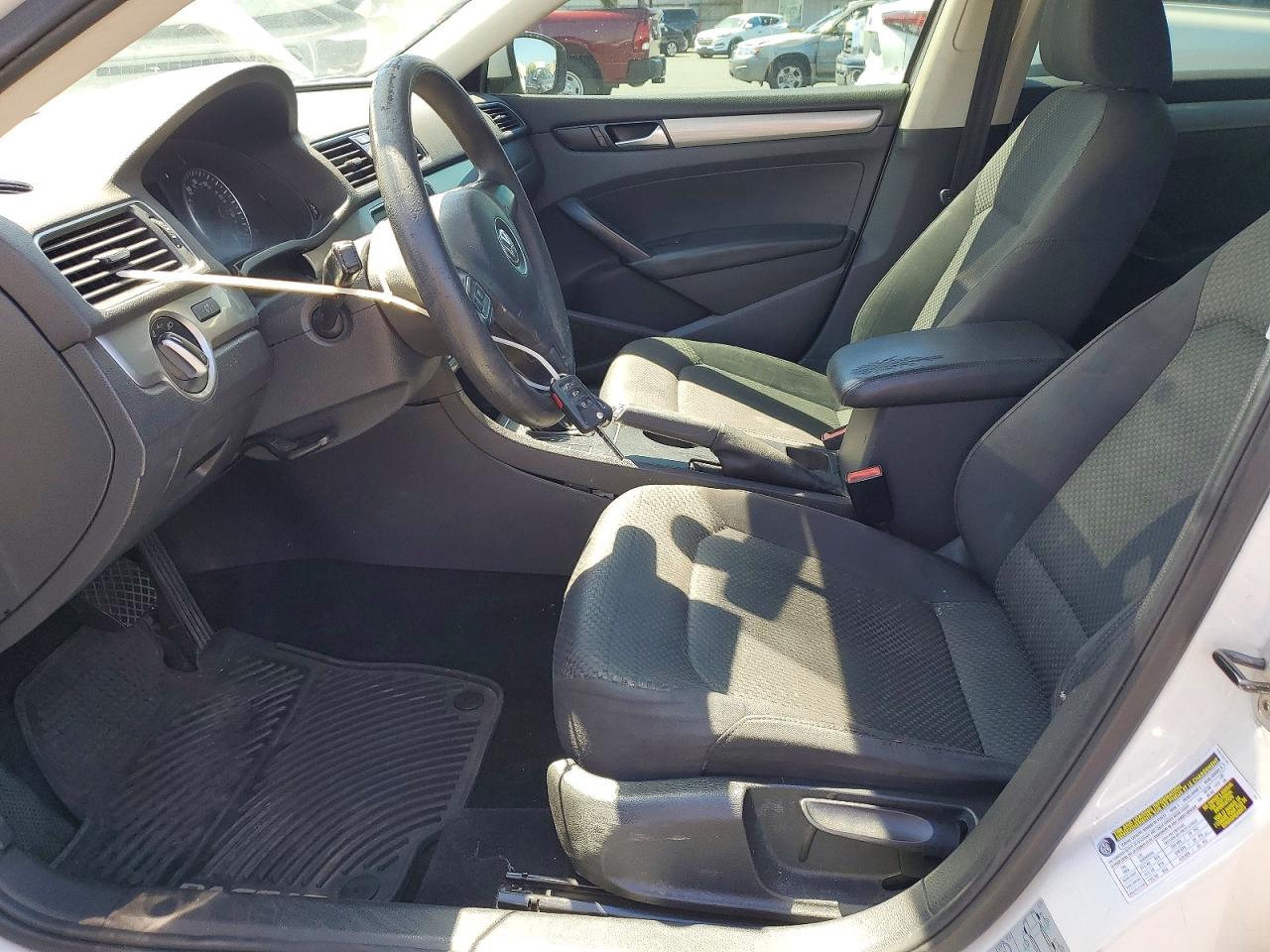 Volkswagen Passat S