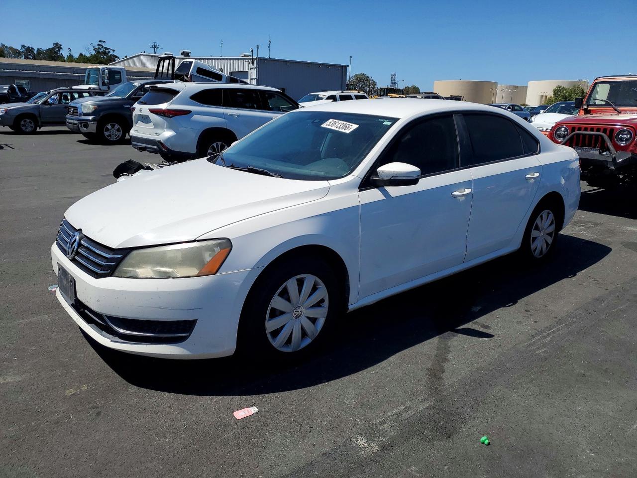 Salvage Volkswagen Passat Image