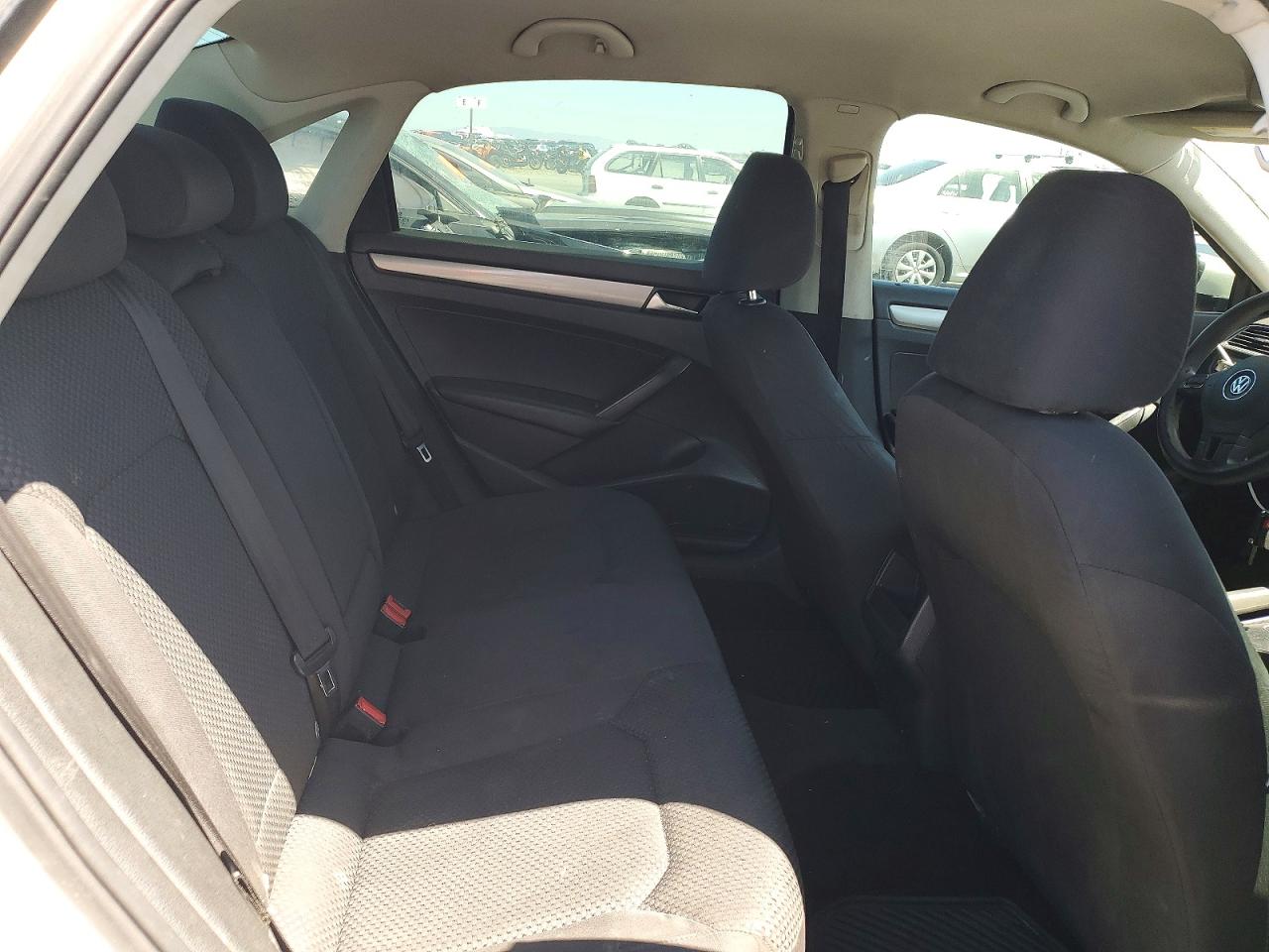 Volkswagen Passat S