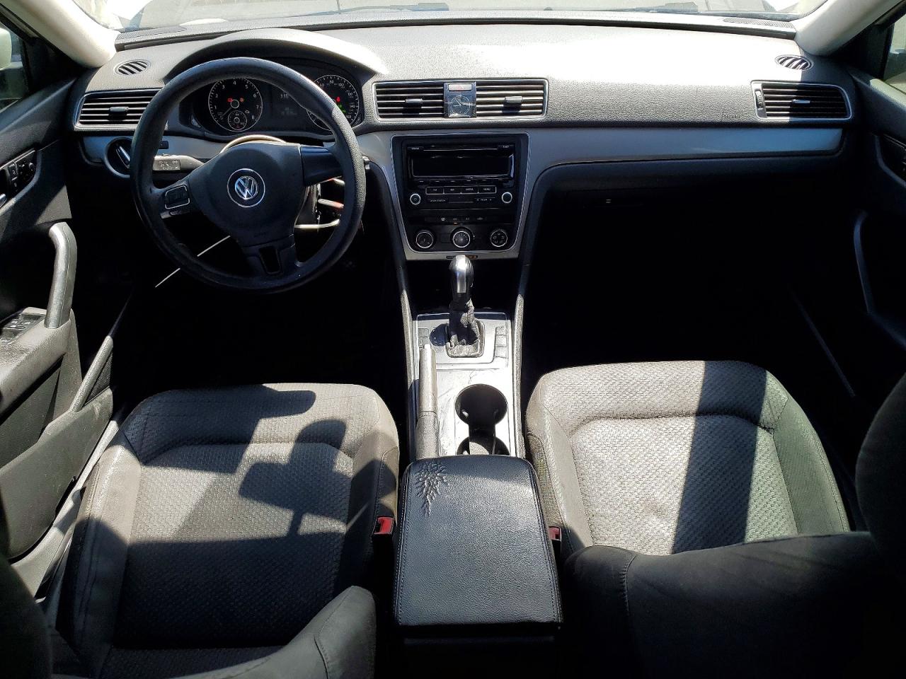 Volkswagen Passat S
