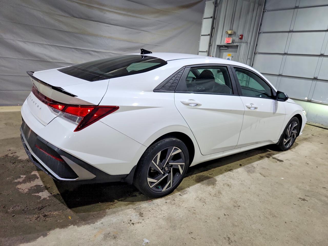 Hyundai ELANTRA Sel Sport