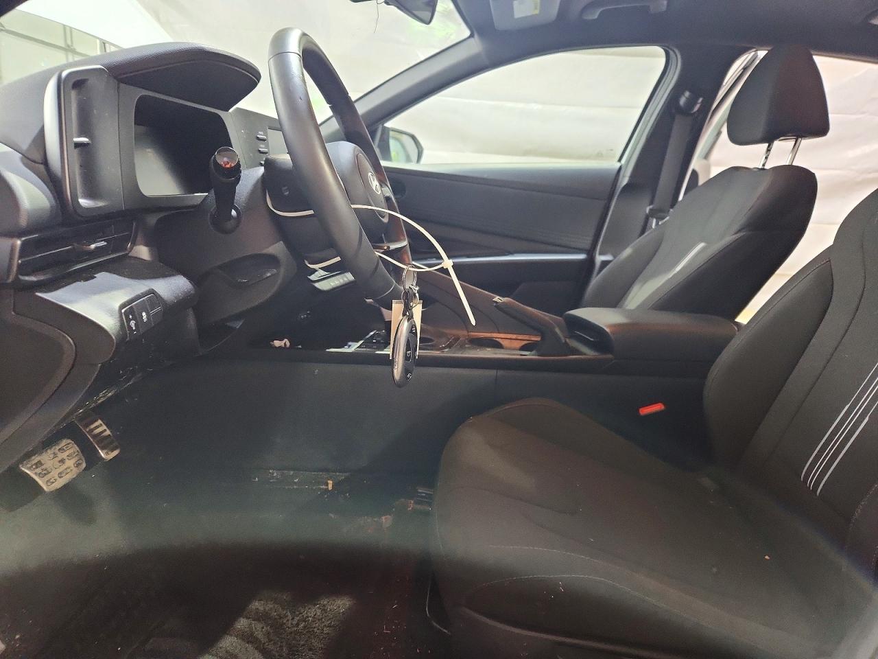 Hyundai ELANTRA Sel Sport