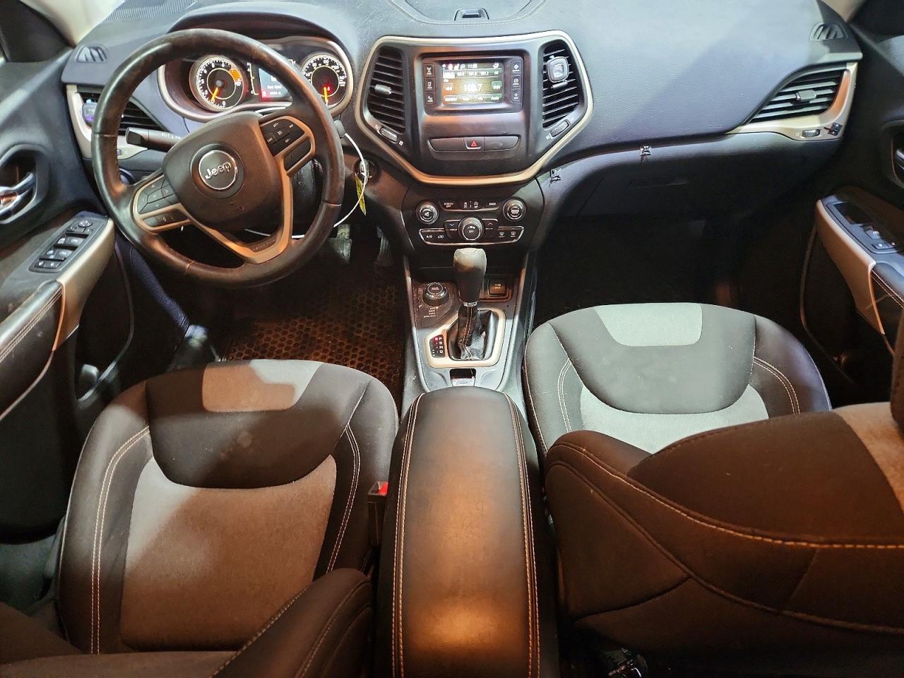 Jeep Grand Cherokee Sport