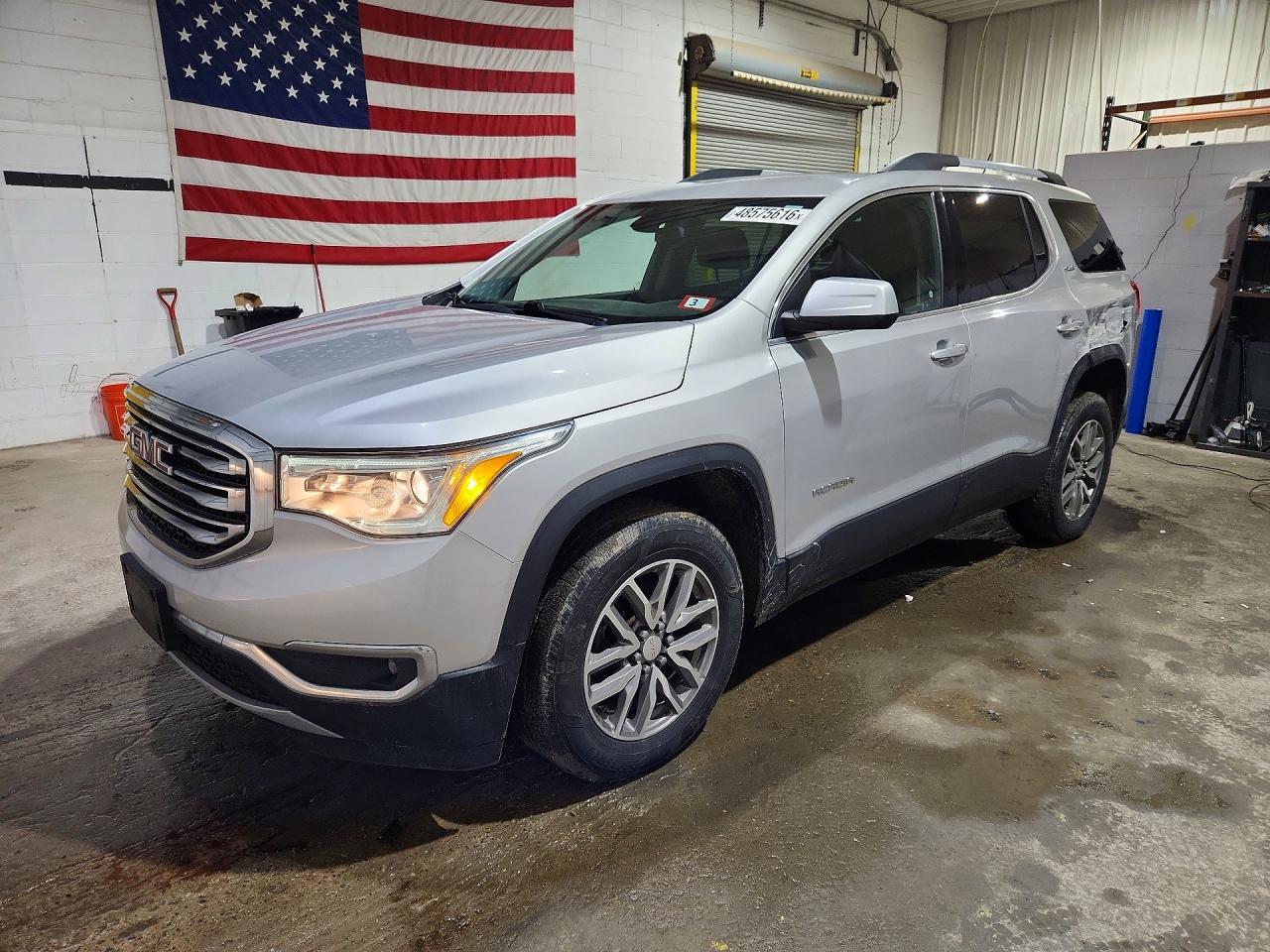 Salvage GMC Acadia Image
