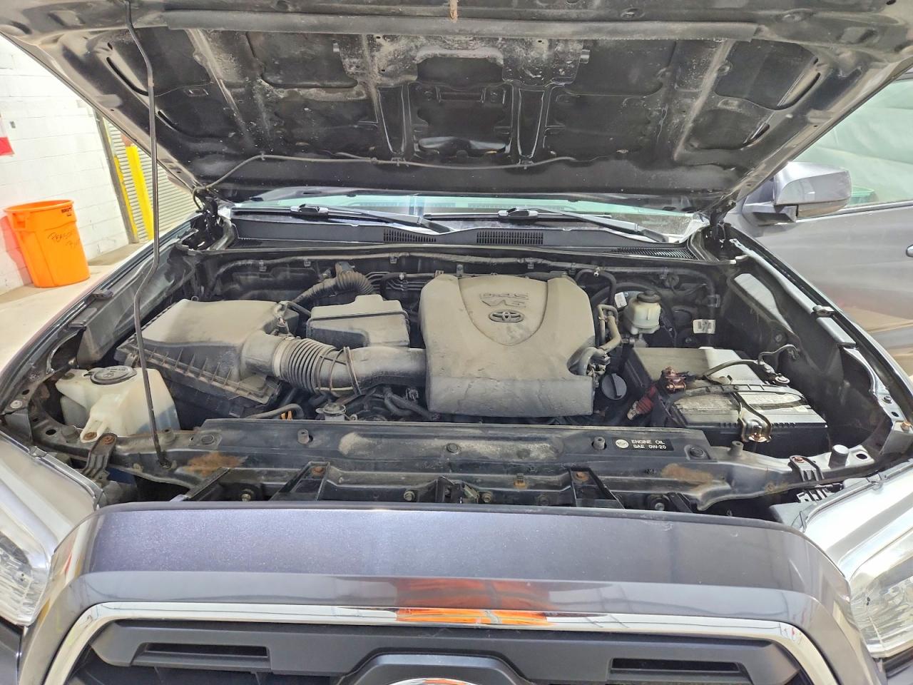 Toyota Tacoma Sr5 V6