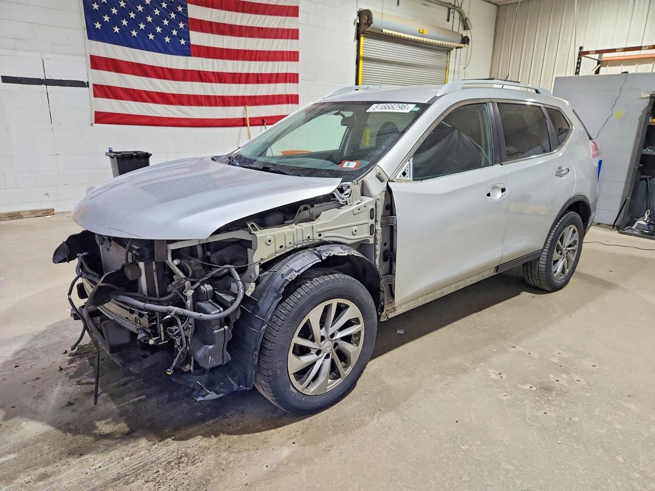Salvage Nissan Rogue Image