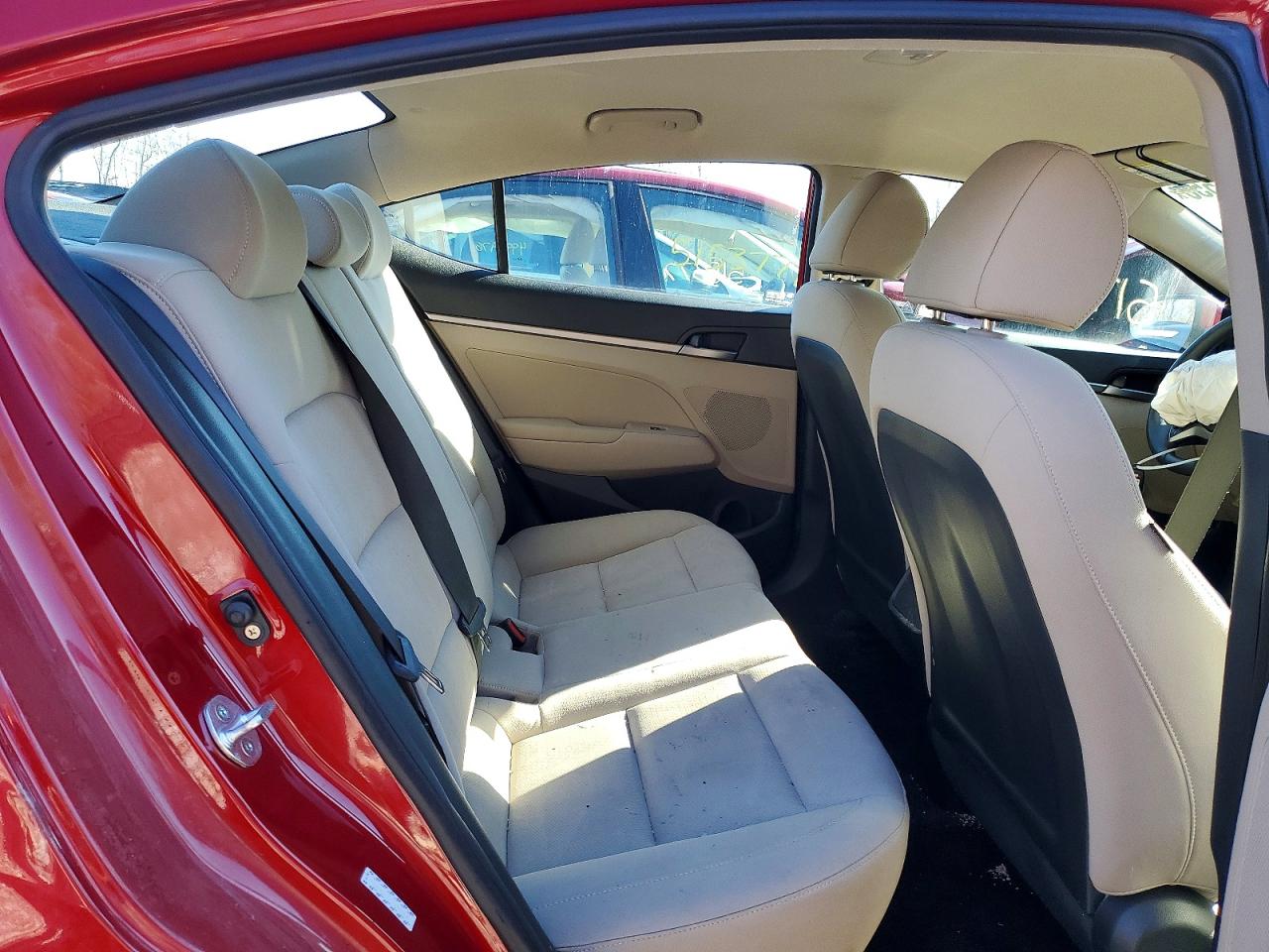 Hyundai ELANTRA Sel