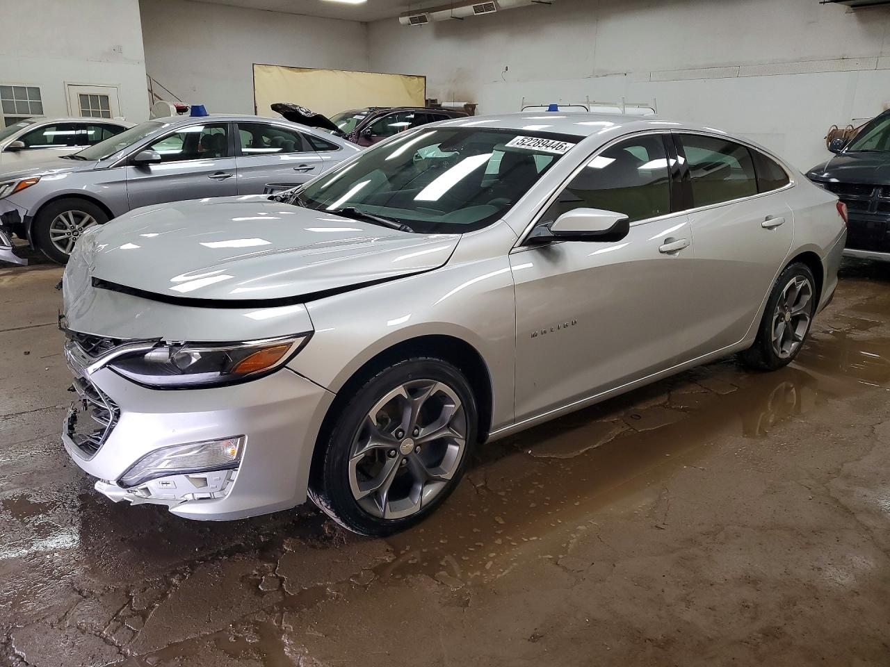 Salvage Chevrolet Malibu Image