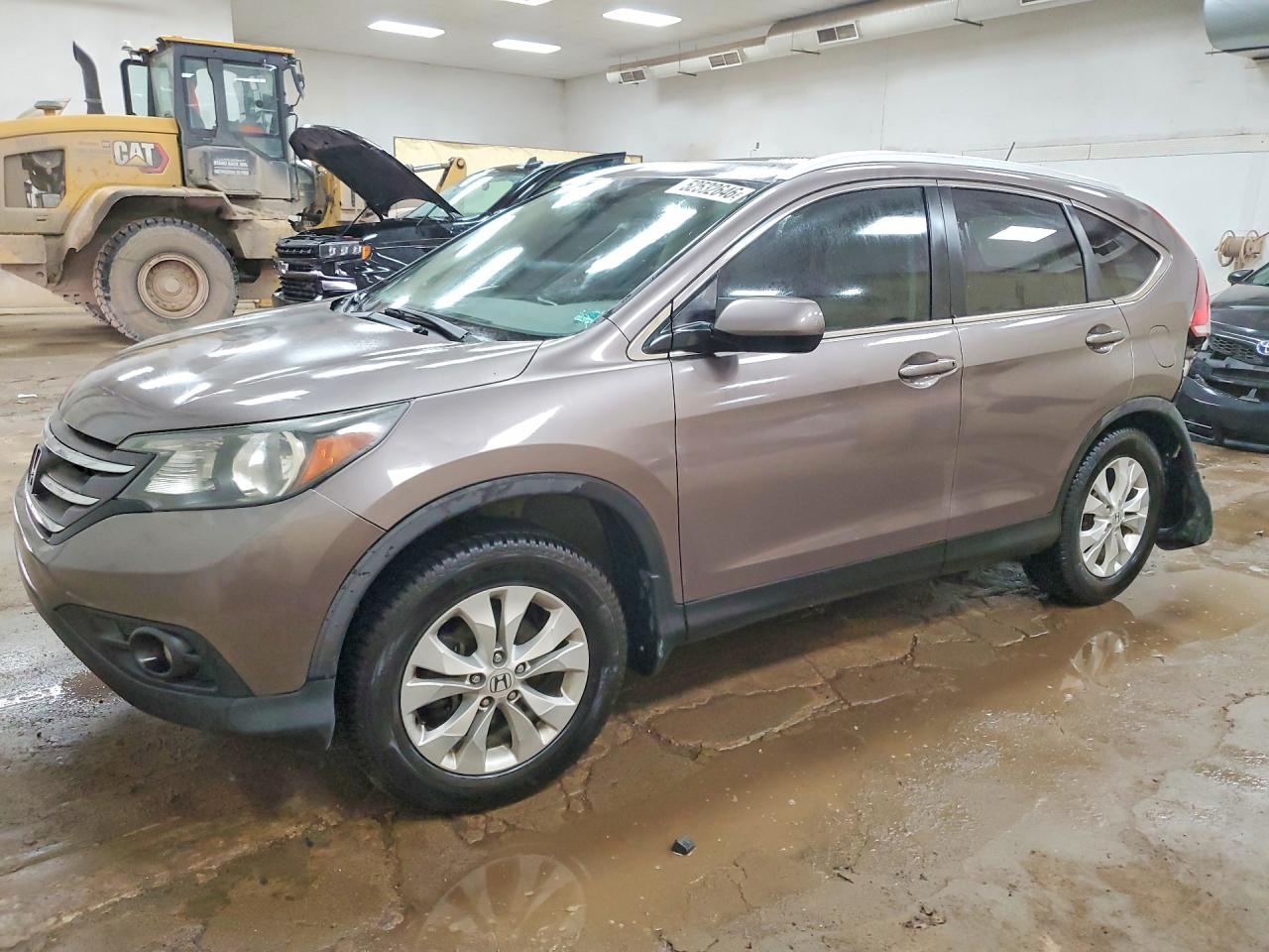 Salvage Honda Crv Image