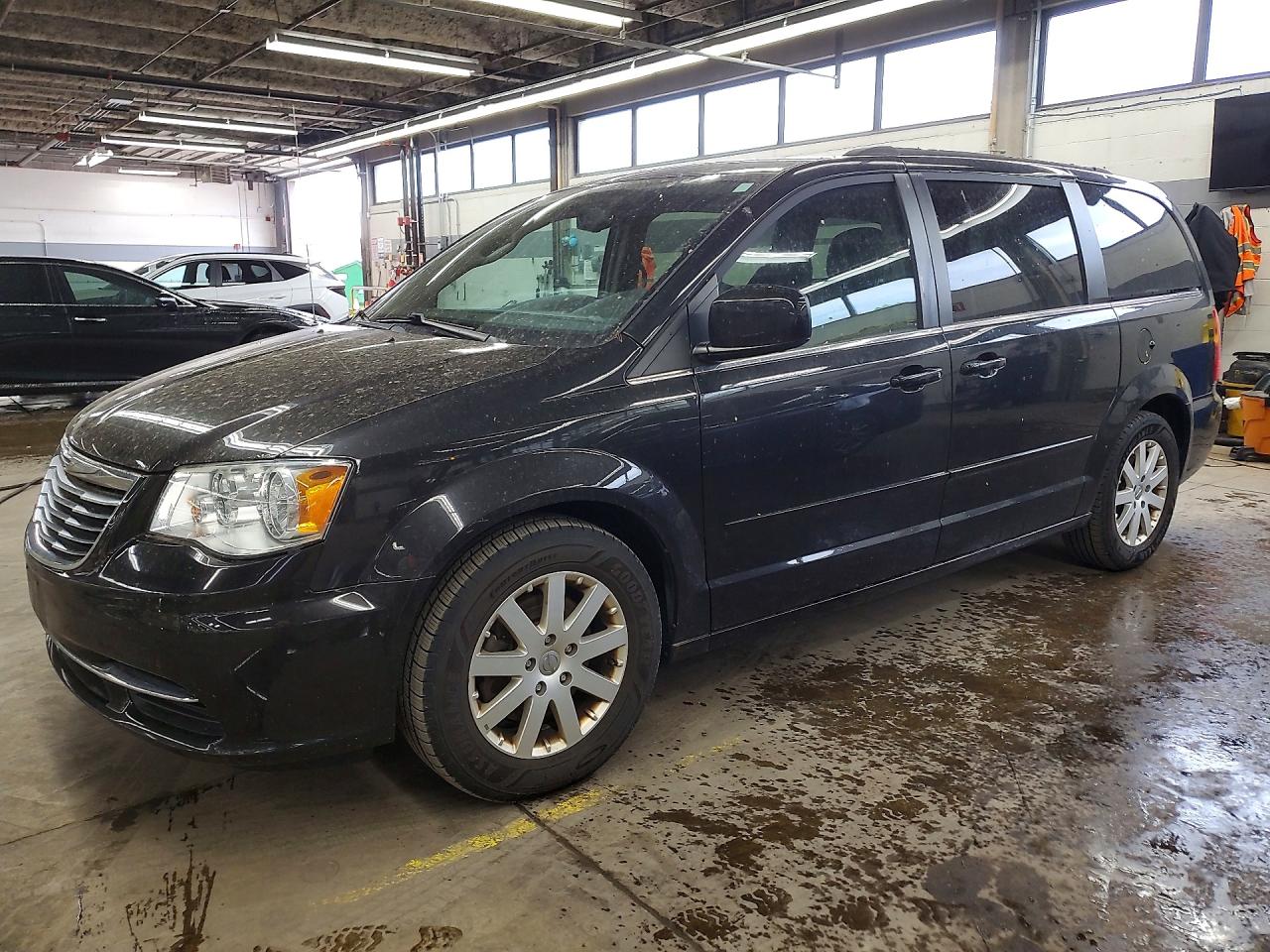 Salvage Chrysler Minivan Image