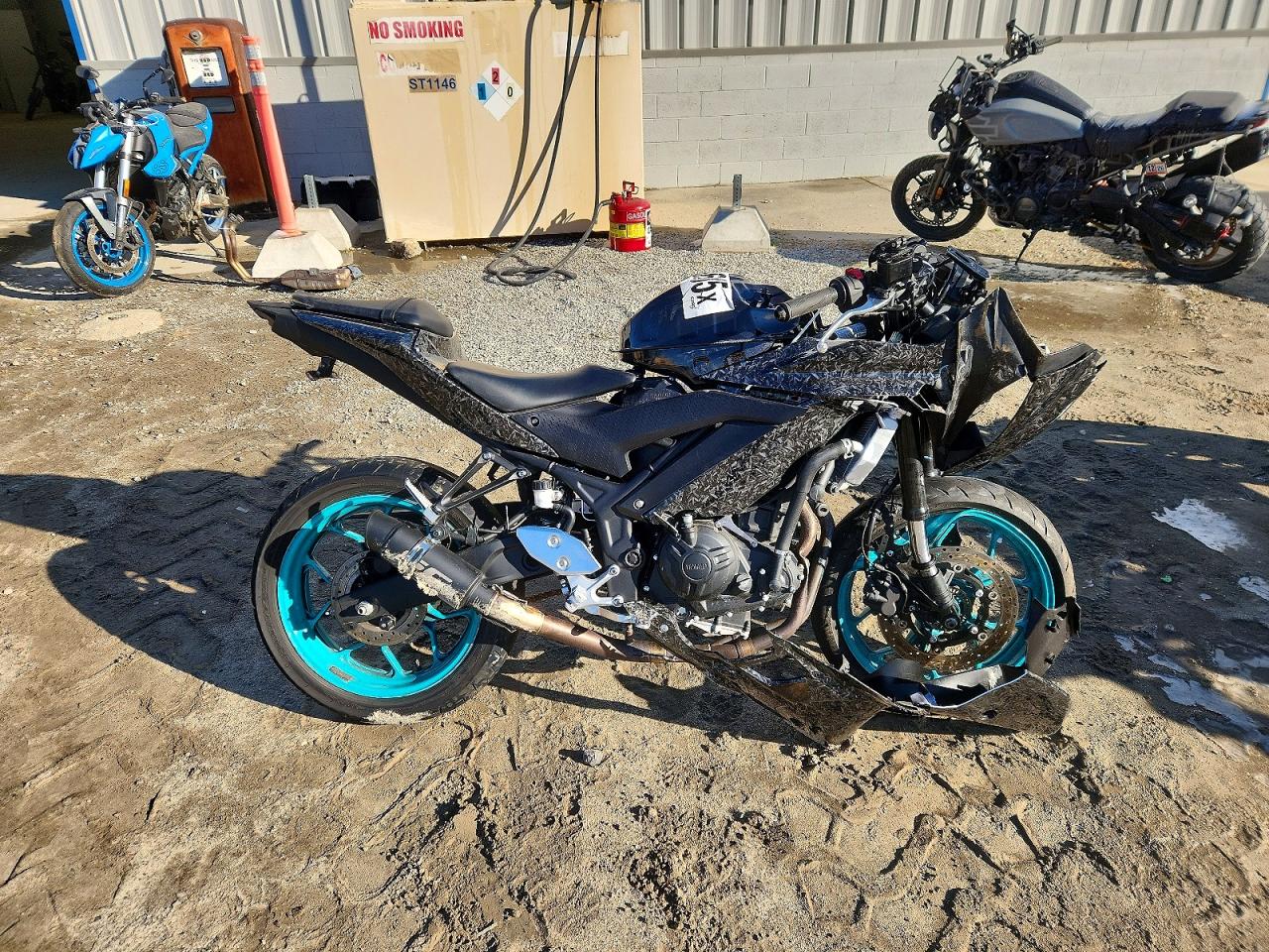 Salvage Yamaha Yzf600 Image