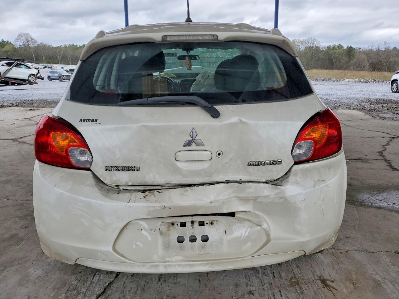 Mitsubishi Mirage Es
