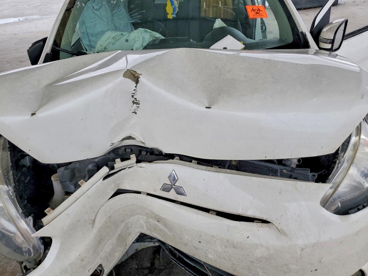 Mitsubishi Mirage Es