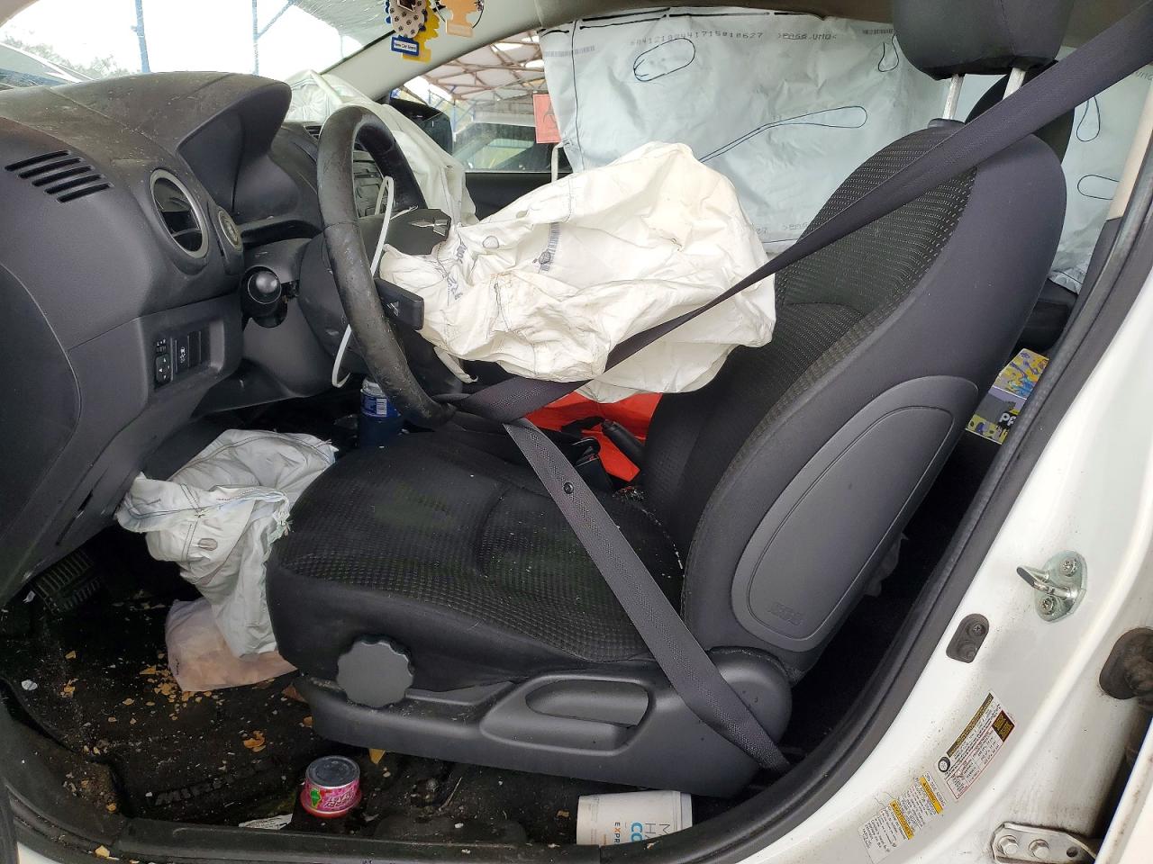 Mitsubishi Mirage Es