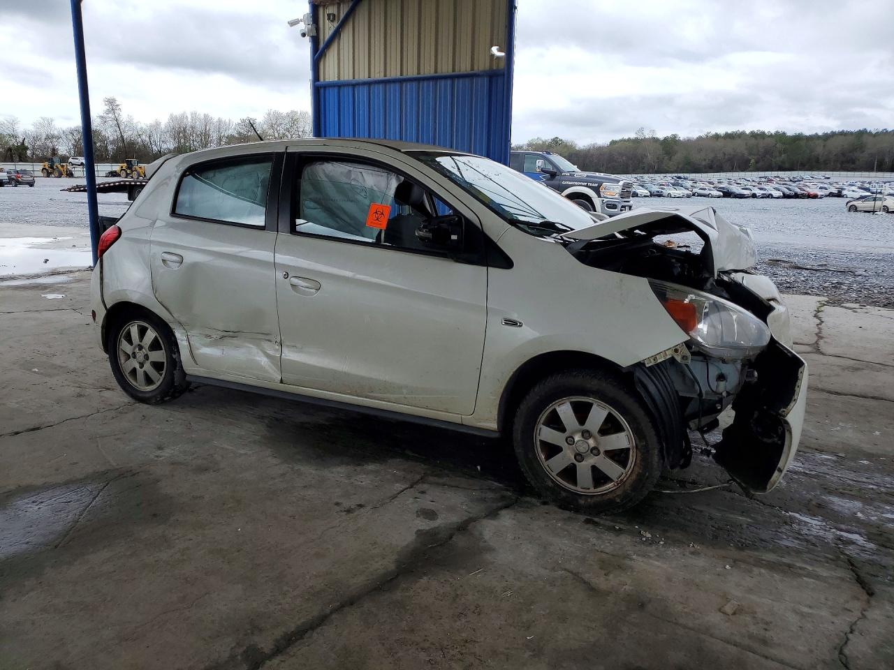 Mitsubishi Mirage Es