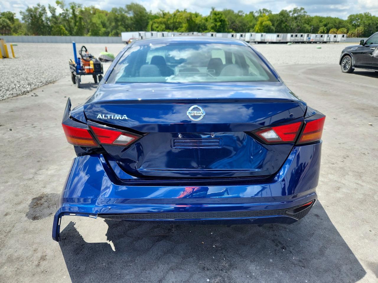 Nissan Altima S