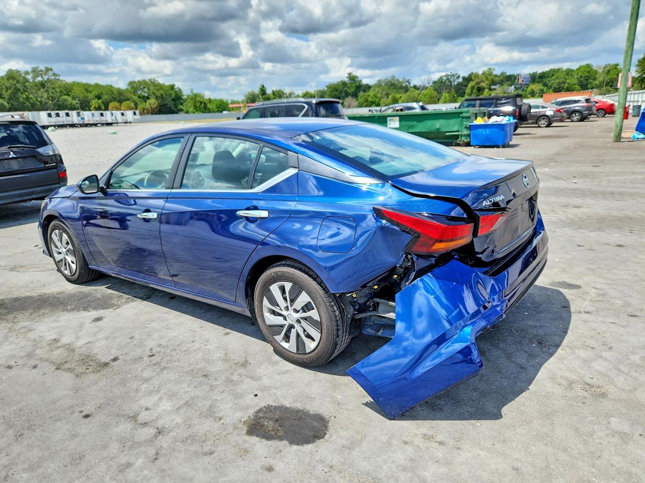 Nissan Altima S