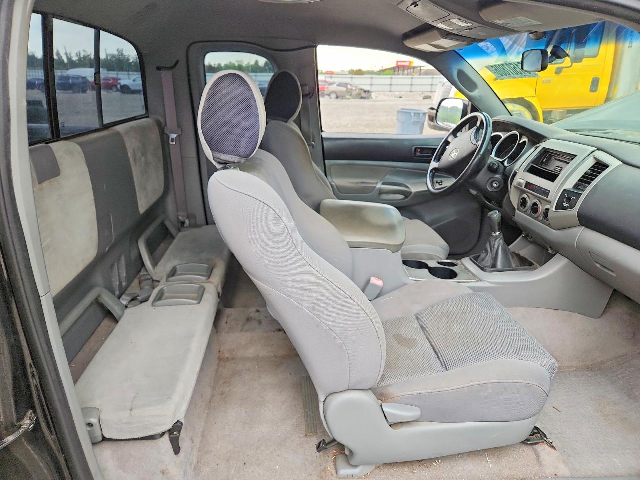 Toyota Tacoma X-runner Access Cab