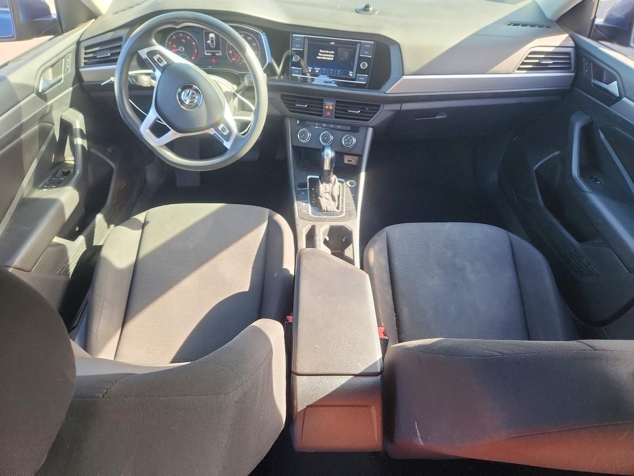 Volkswagen Jetta S