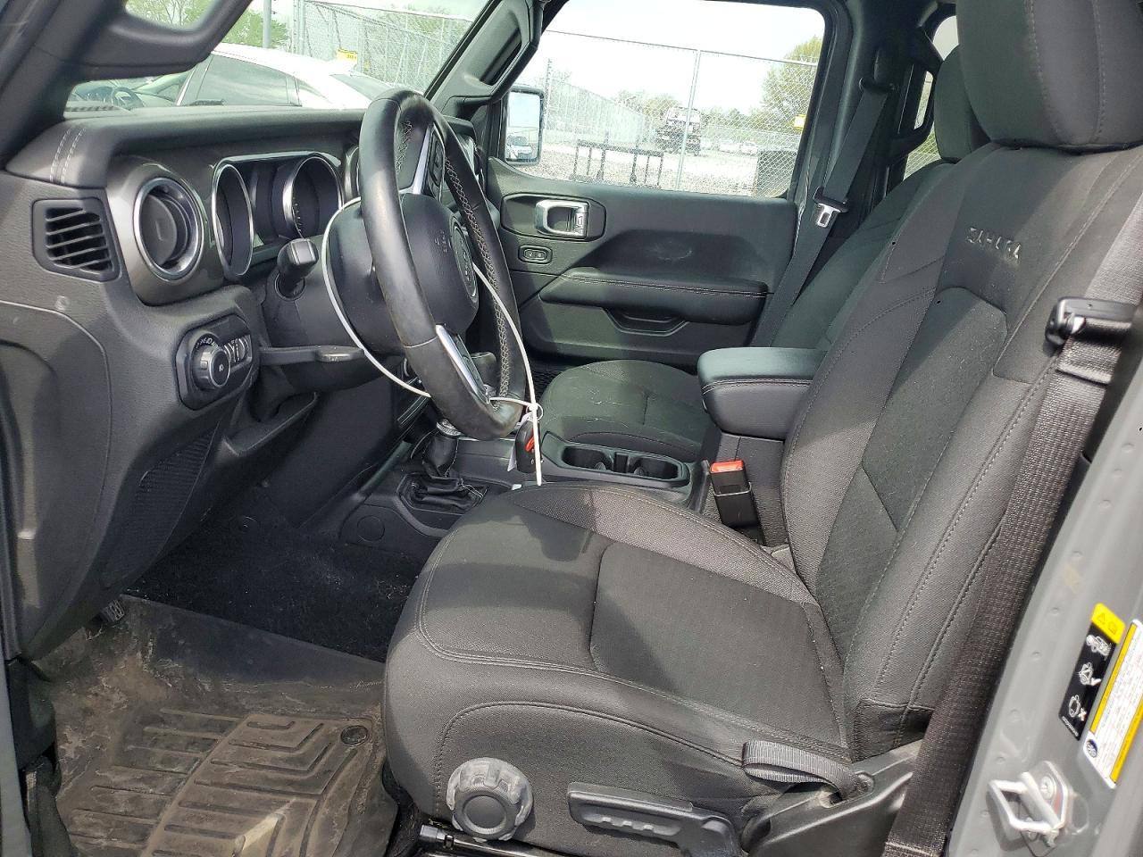 Jeep Wrangler Sahara