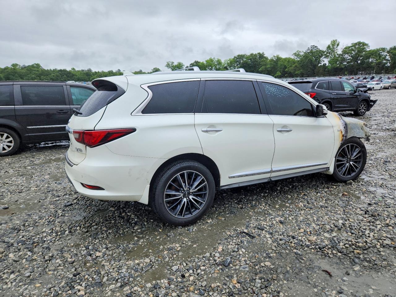 INFINITI Qx Luxe