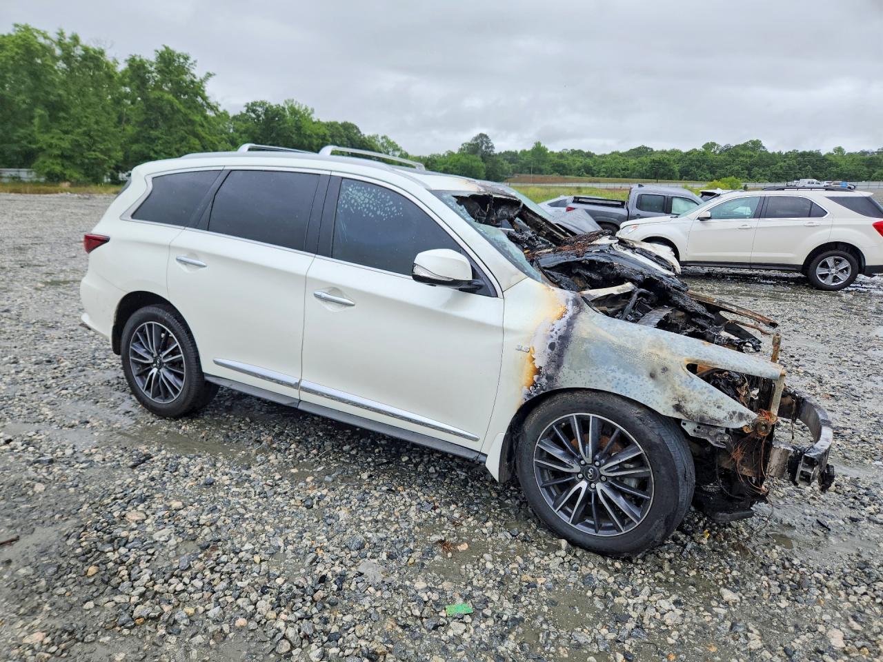 INFINITI Qx Luxe