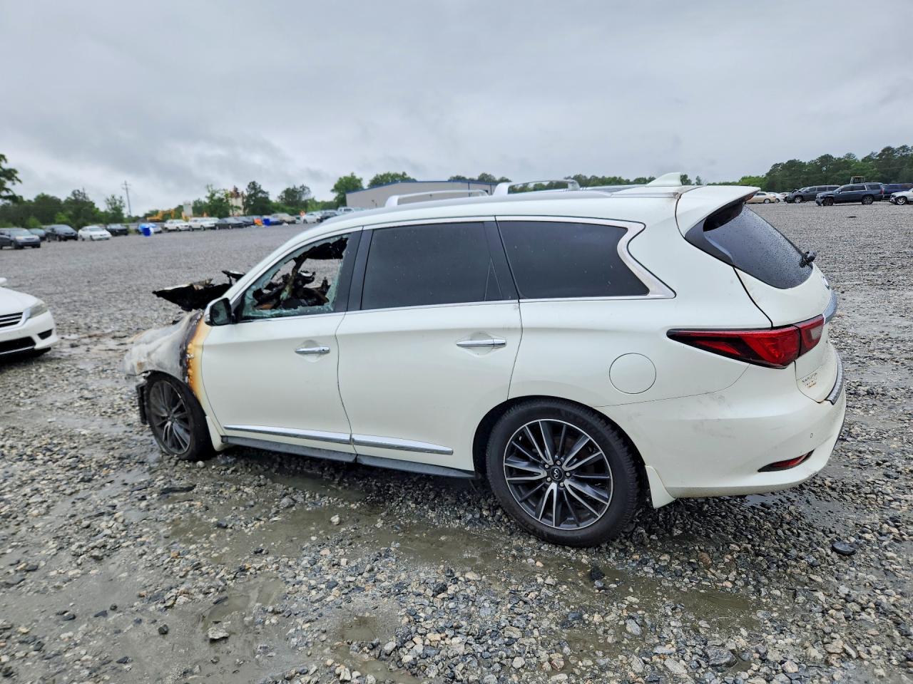 INFINITI Qx Luxe