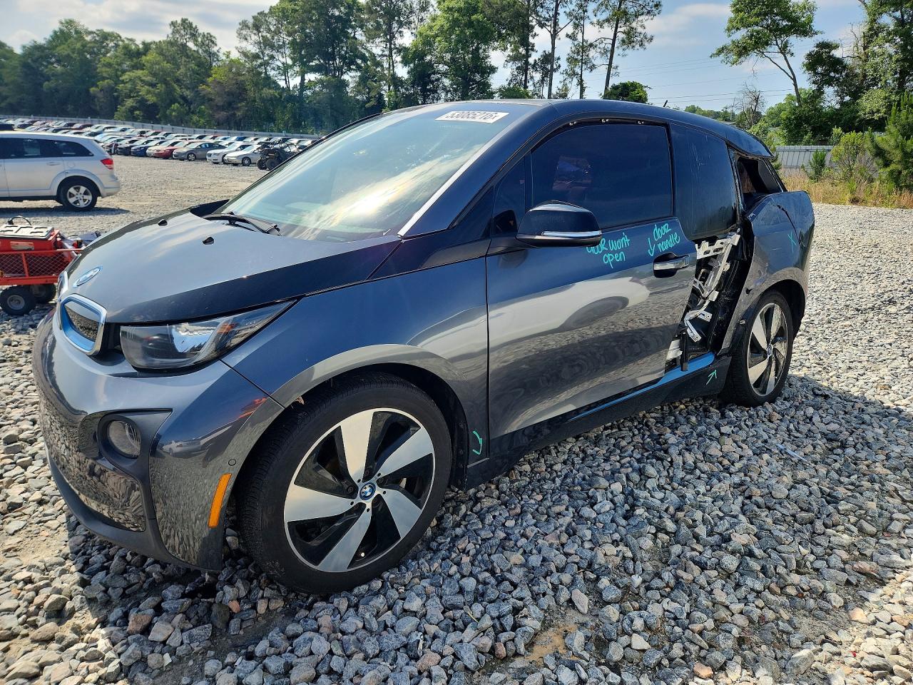 Salvage BMW i-Series Image