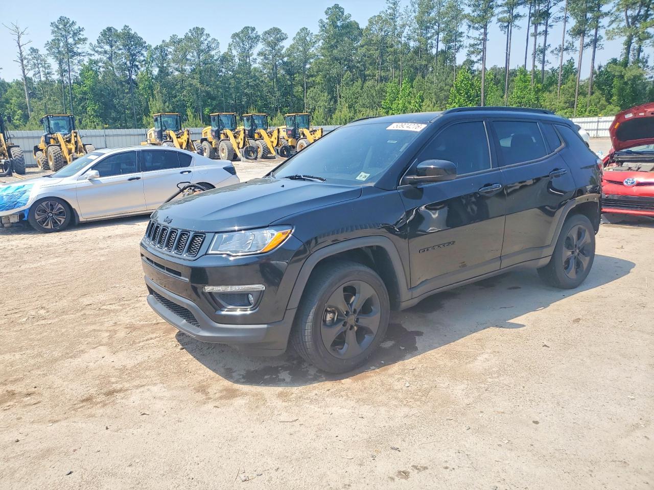 Salvage Jeep Compass Image