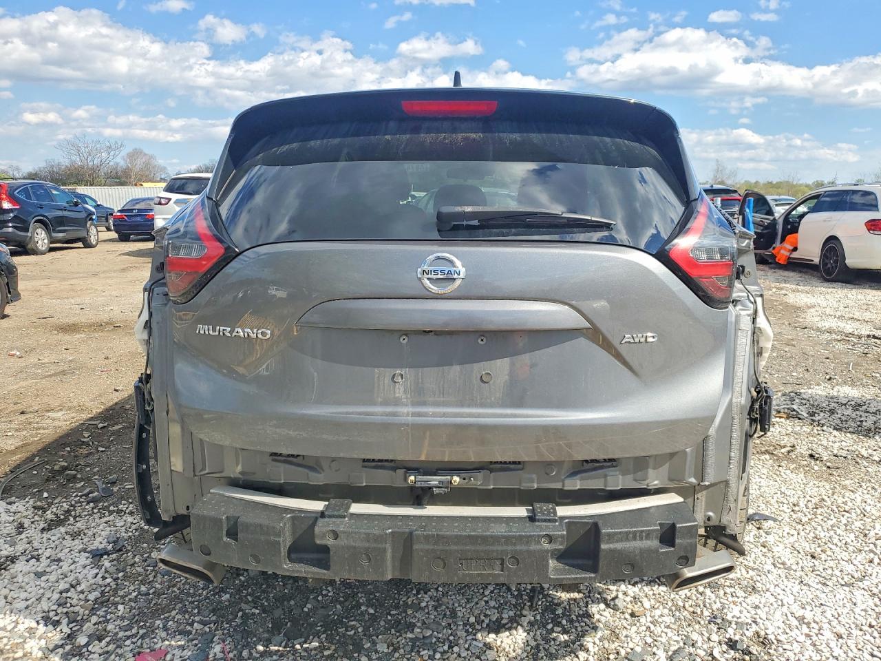 Nissan Murano S