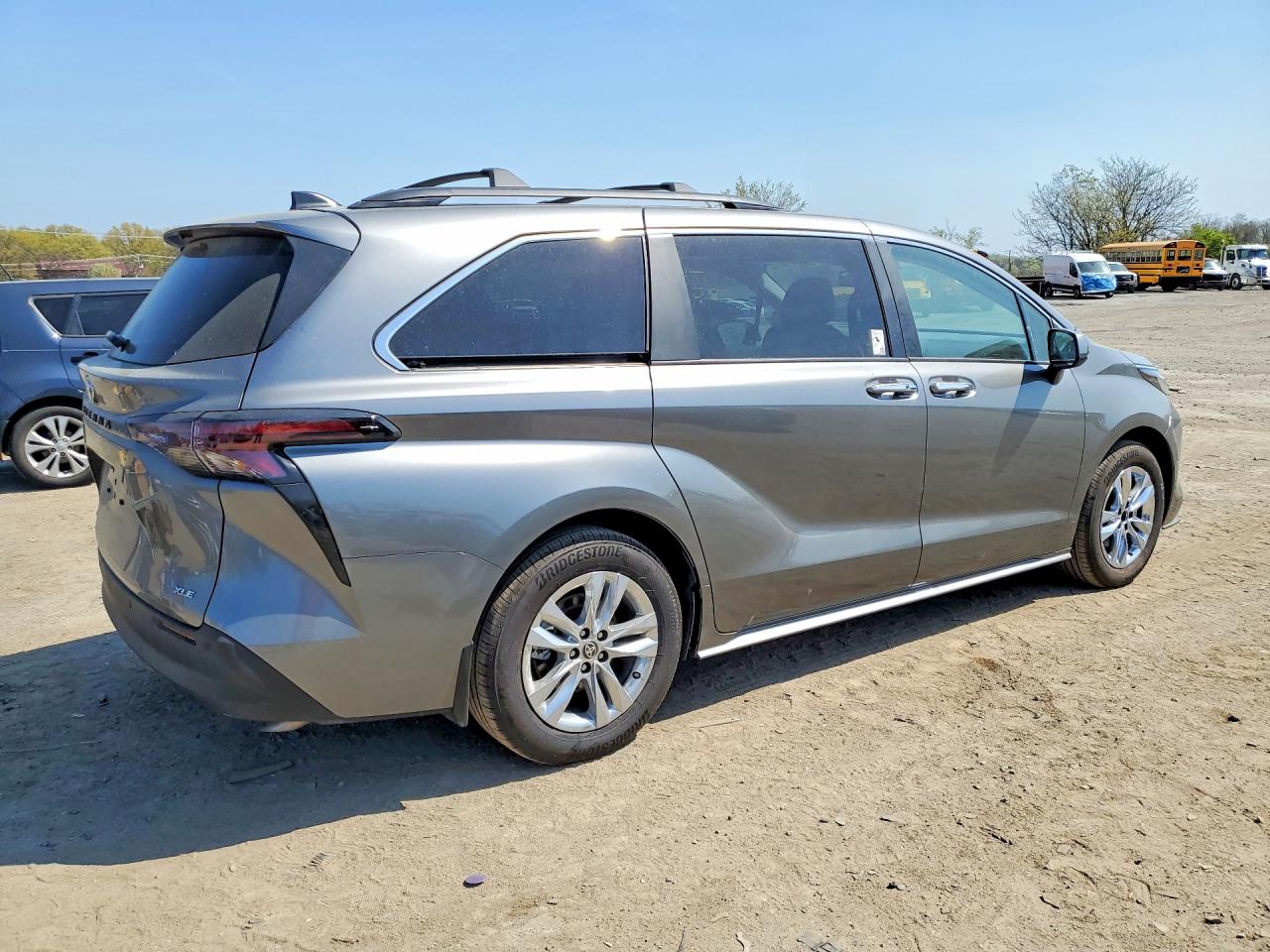 Toyota Sienna Xle 7-passenger