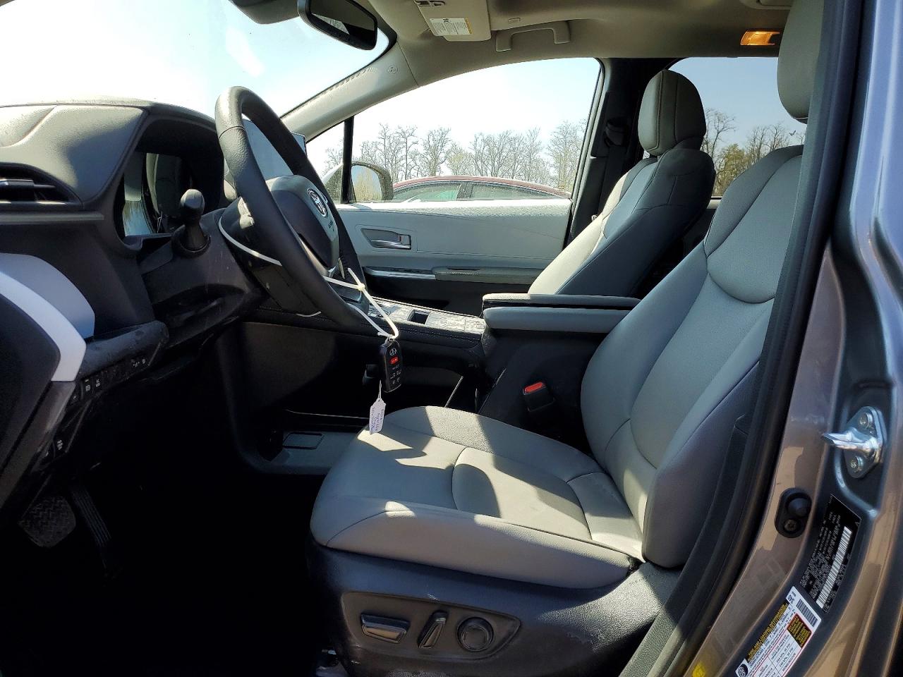 Toyota Sienna Xle 7-passenger