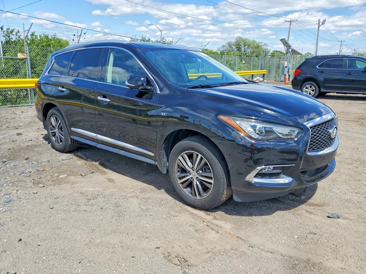 INFINITI Qx Base