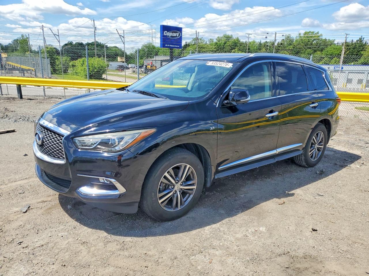 Salvage INFINITI Qx Image