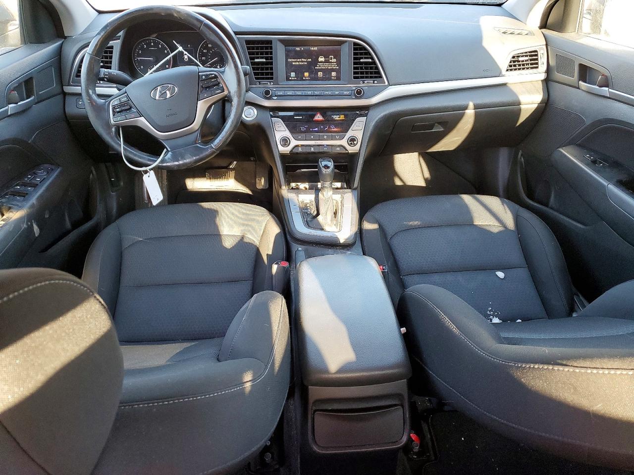 Hyundai ELANTRA Sel