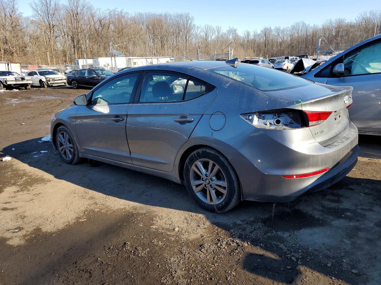 Hyundai ELANTRA Sel