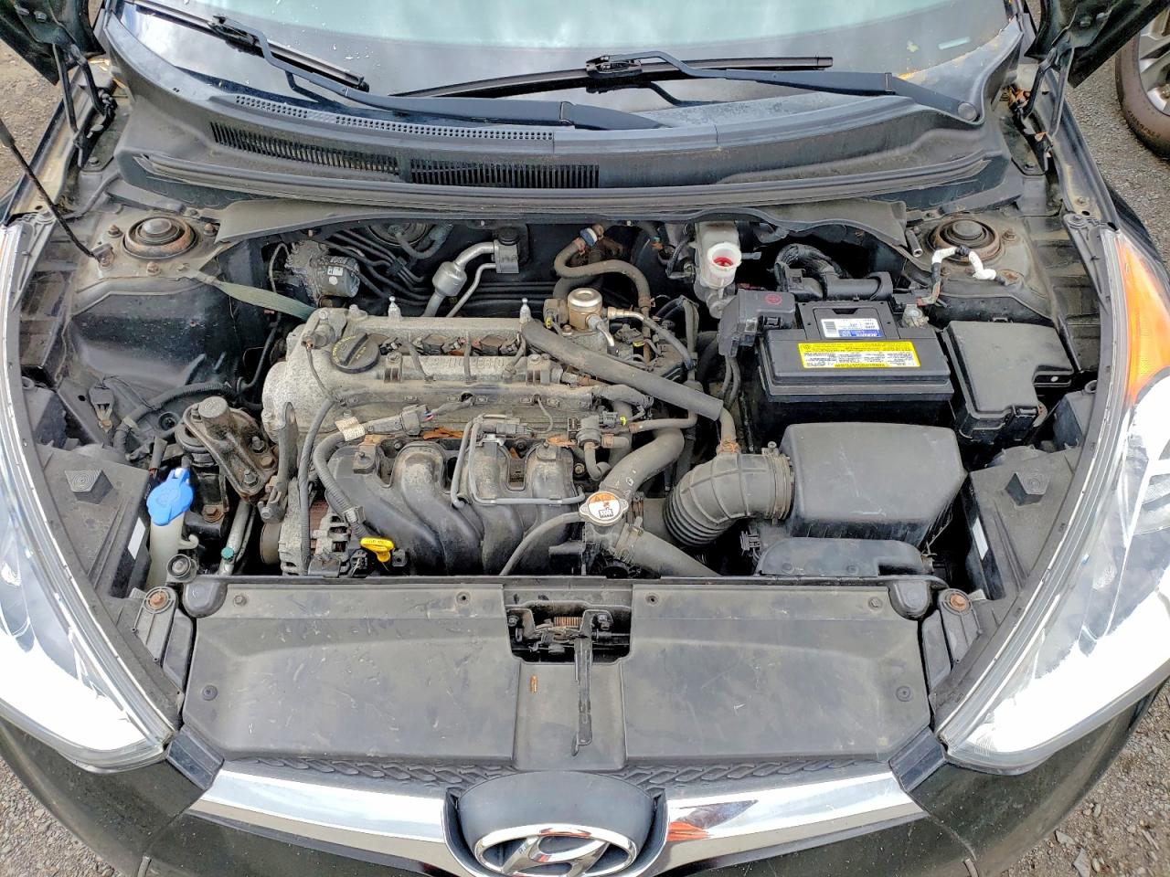 Hyundai VELOSTER Base