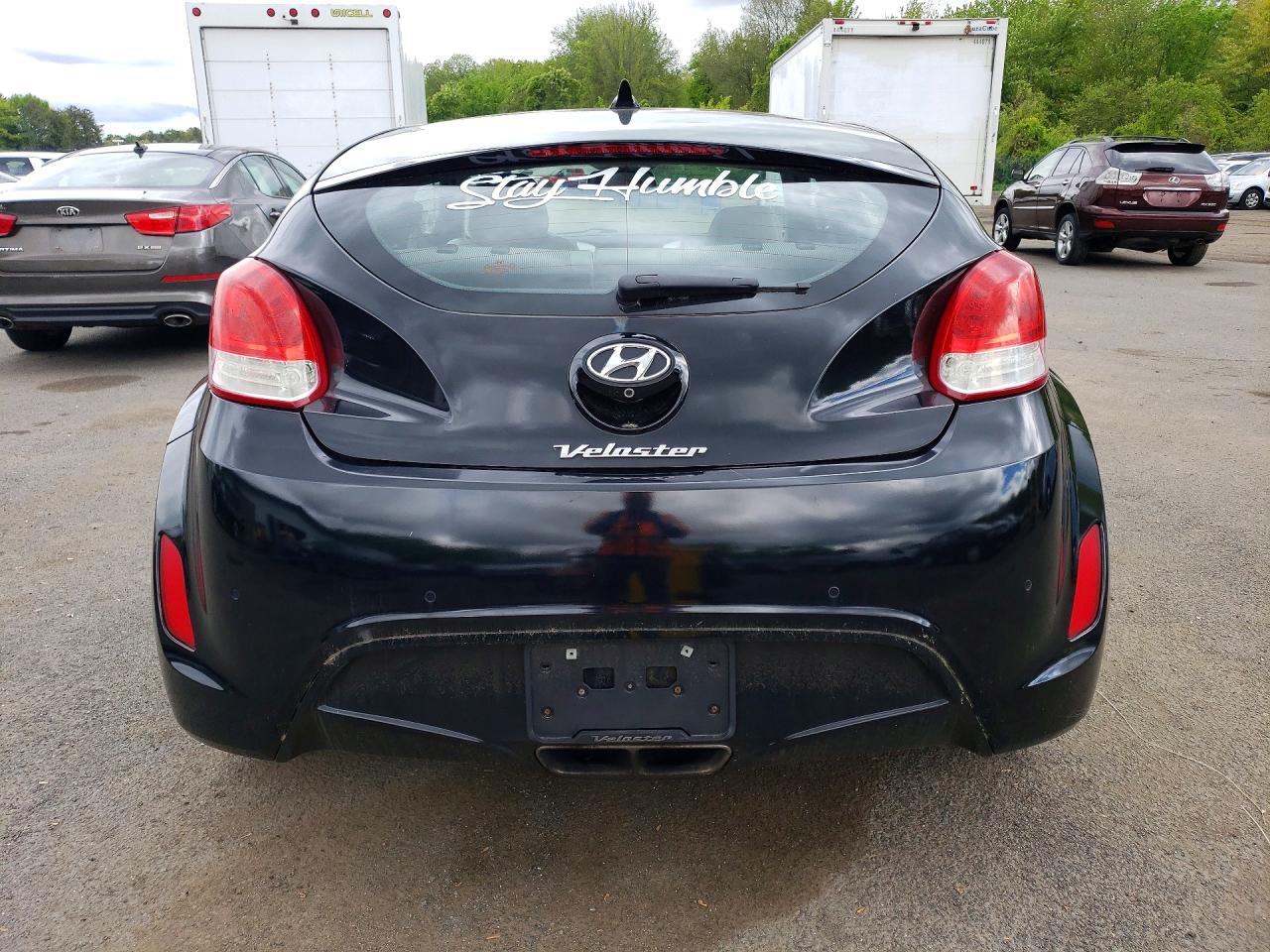 Hyundai VELOSTER Base