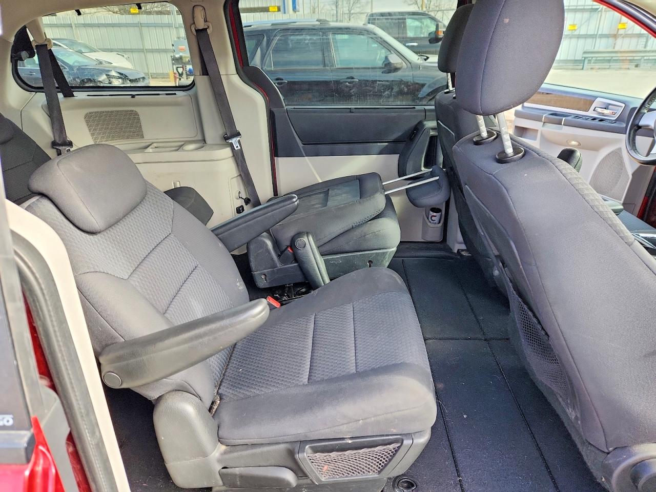 Dodge Caravan Sxt
