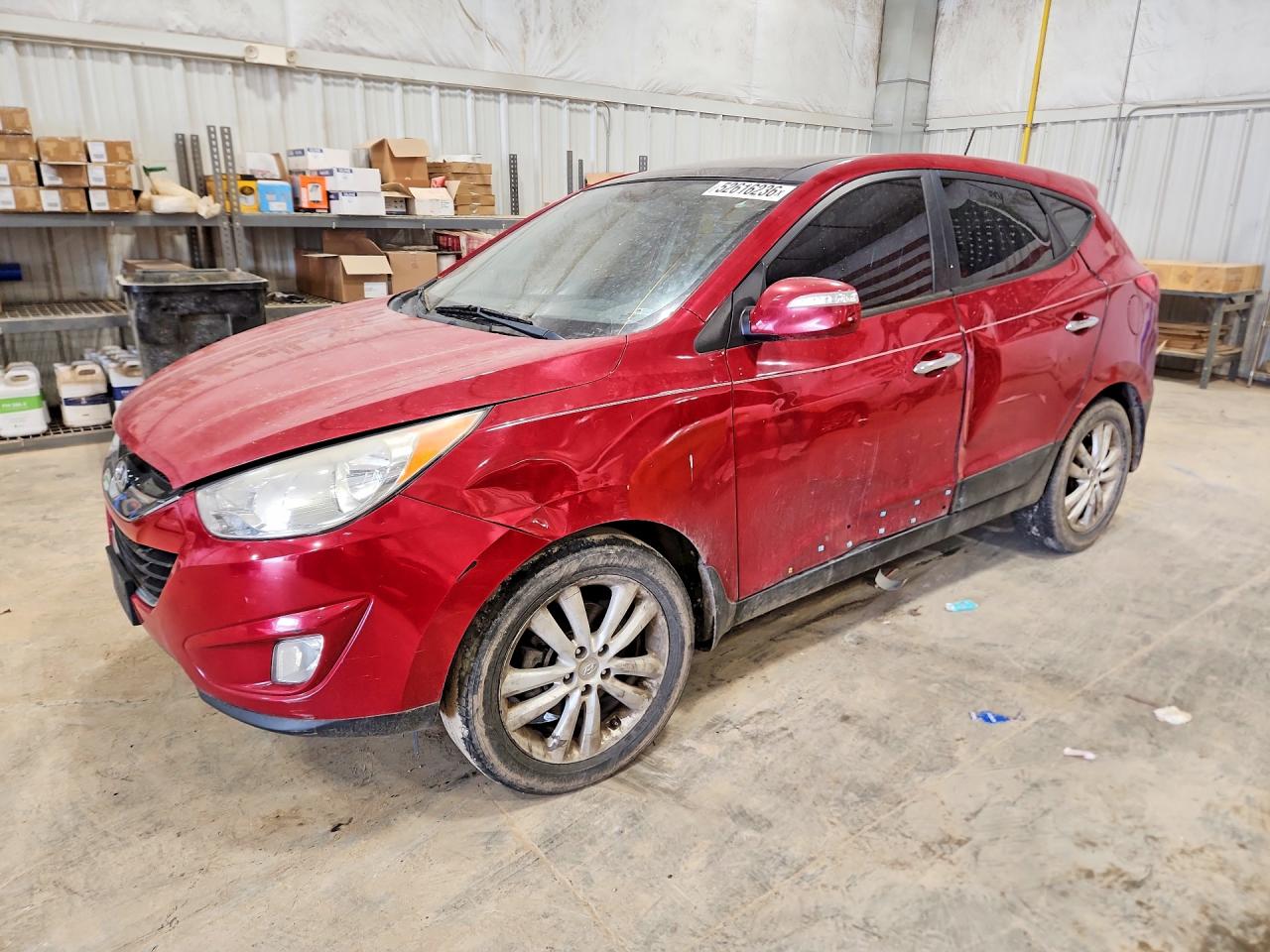 Salvage Hyundai TUCSON Image