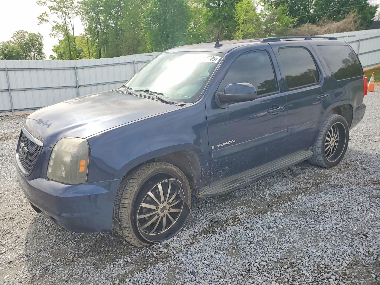 Salvage GMC Yukon Image